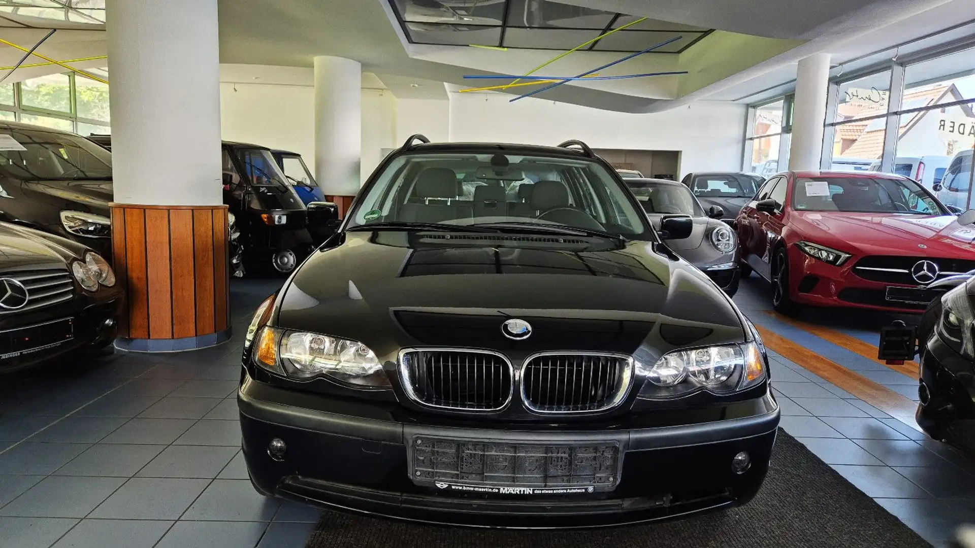 BMW 318 i Autom/Klimaaut/MFL/Temp/2.Hd/TÜV 08-2026 Schwarz - 2