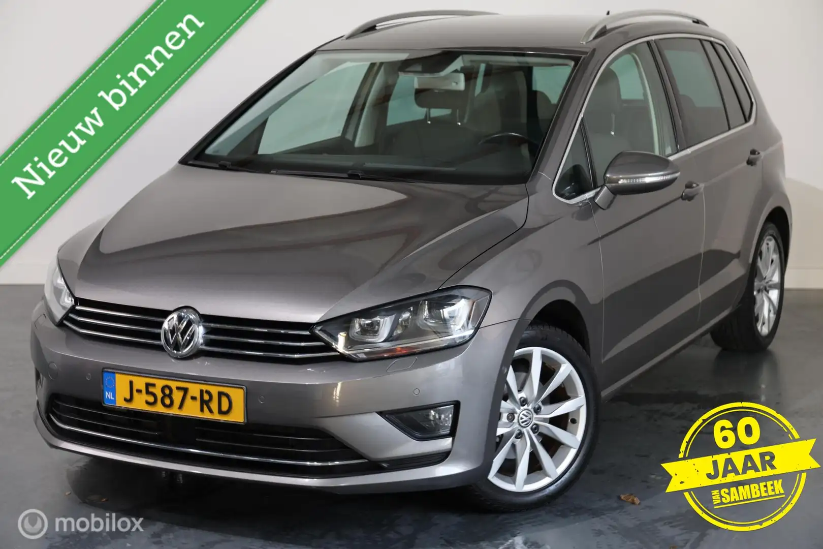 Volkswagen Golf Sportsvan 1.4 TSI Highline AUTOMAAT-CAMERA-NAVI-TREKHAAK Grijs - 2