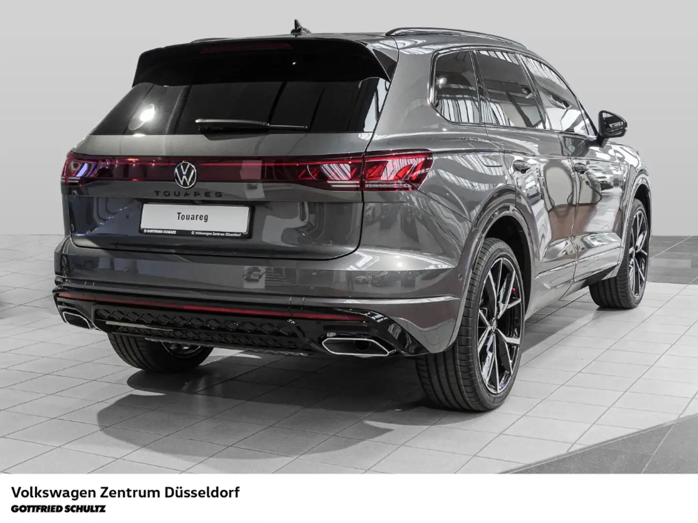 Volkswagen Touareg R-Line DSG 3.0 l TDI 4MOTION 210 kW Pano Winterräd Grau - 2
