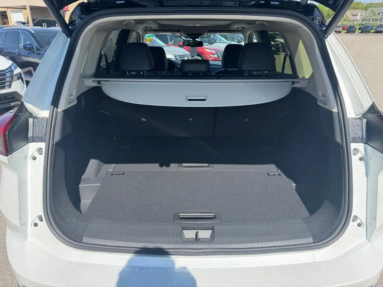 Nissan Rogue снимка Nissan Rogue