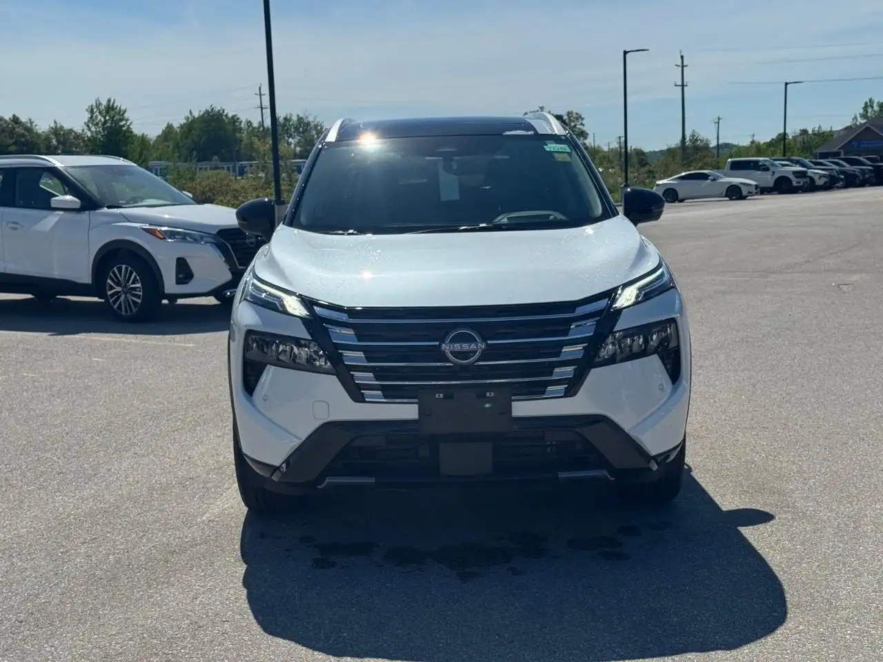 Nissan Rogue снимка Nissan Rogue