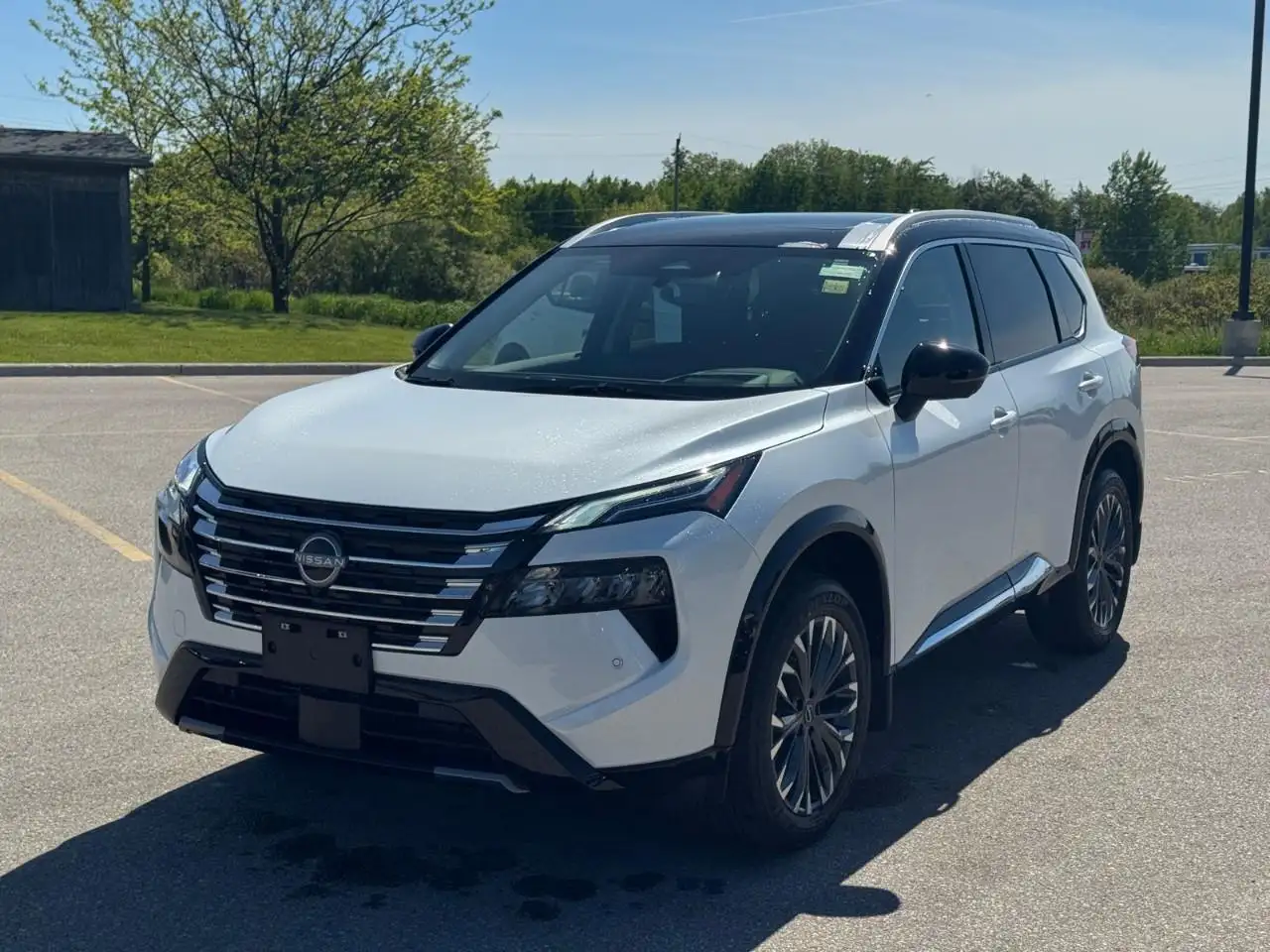 Nissan Rogue снимка Nissan Rogue