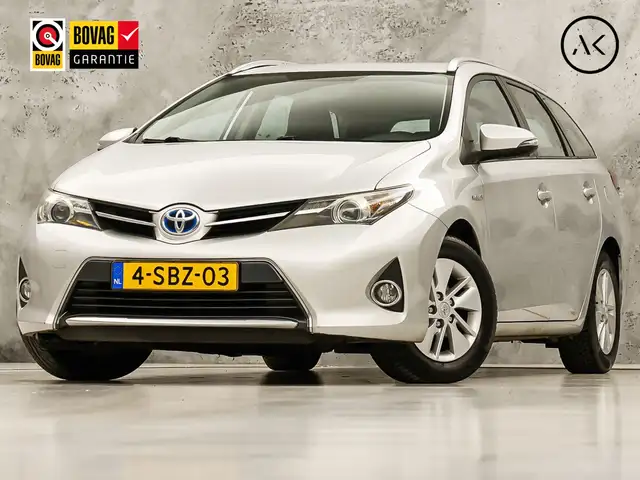 Toyota Auris Touring Sports 1.8 Hybrid Sport Automaat (NAVIGATI