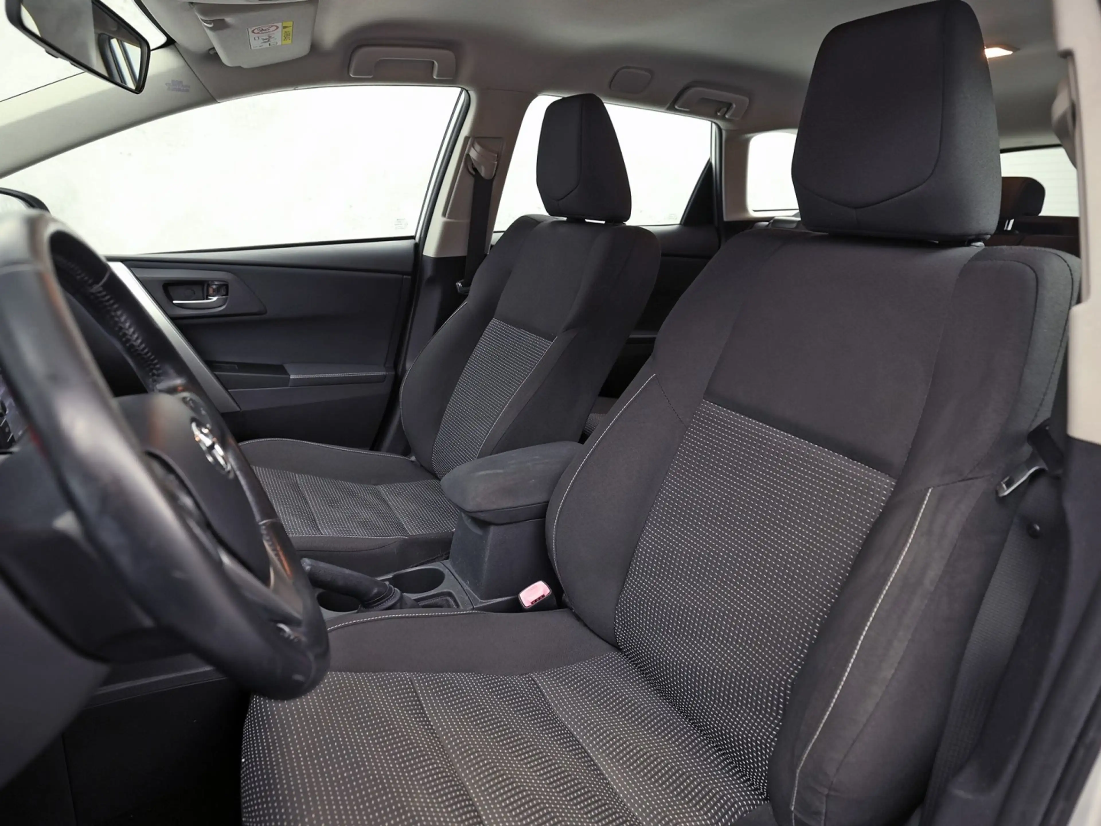 Toyota Auris Touring Sports 1.8 Hybrid Sport Automaat (NAVIGATI — photo 14