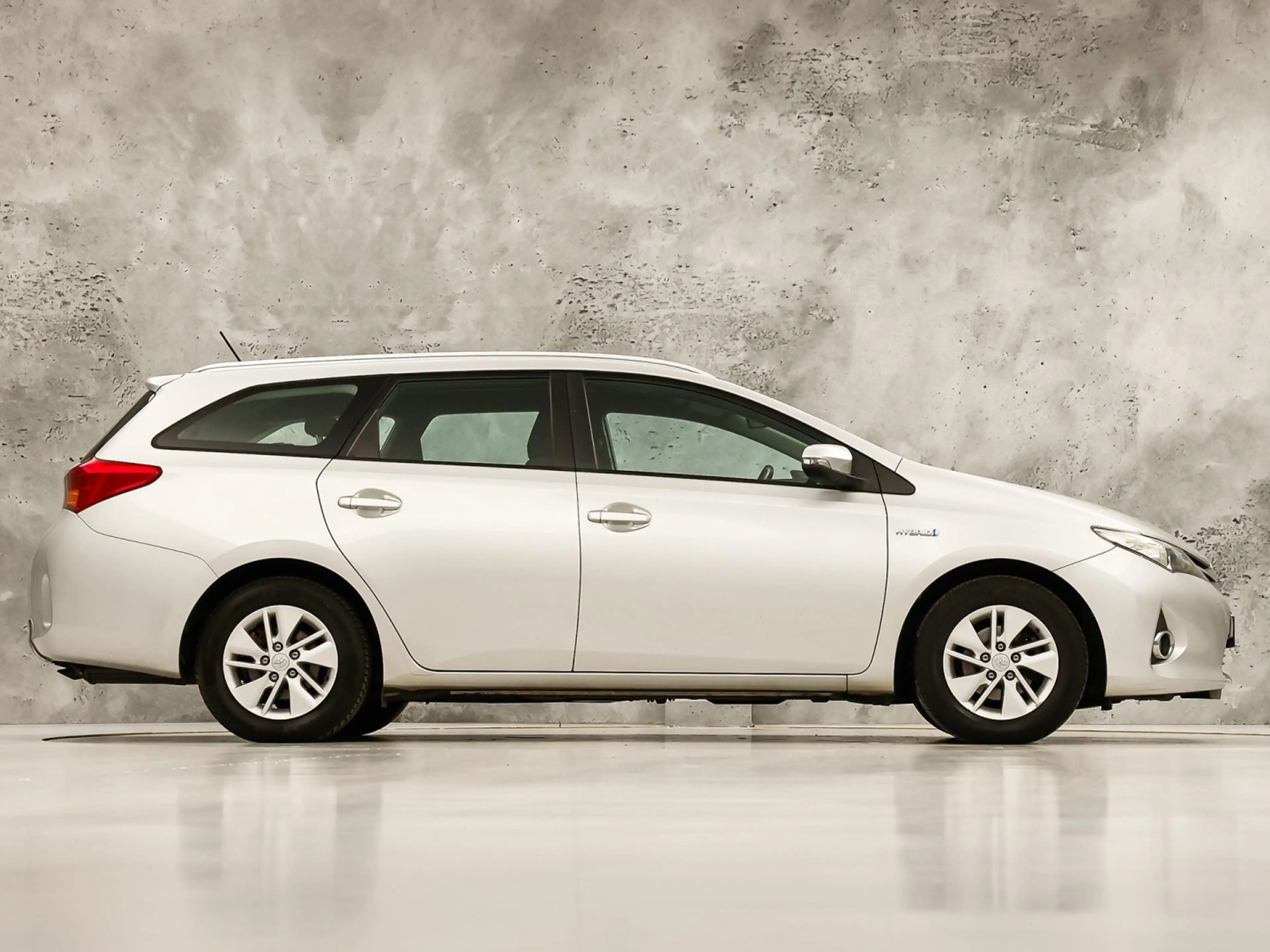 Toyota Auris Touring Sports 1.8 Hybrid Sport Automaat (NAVIGATI — photo 4