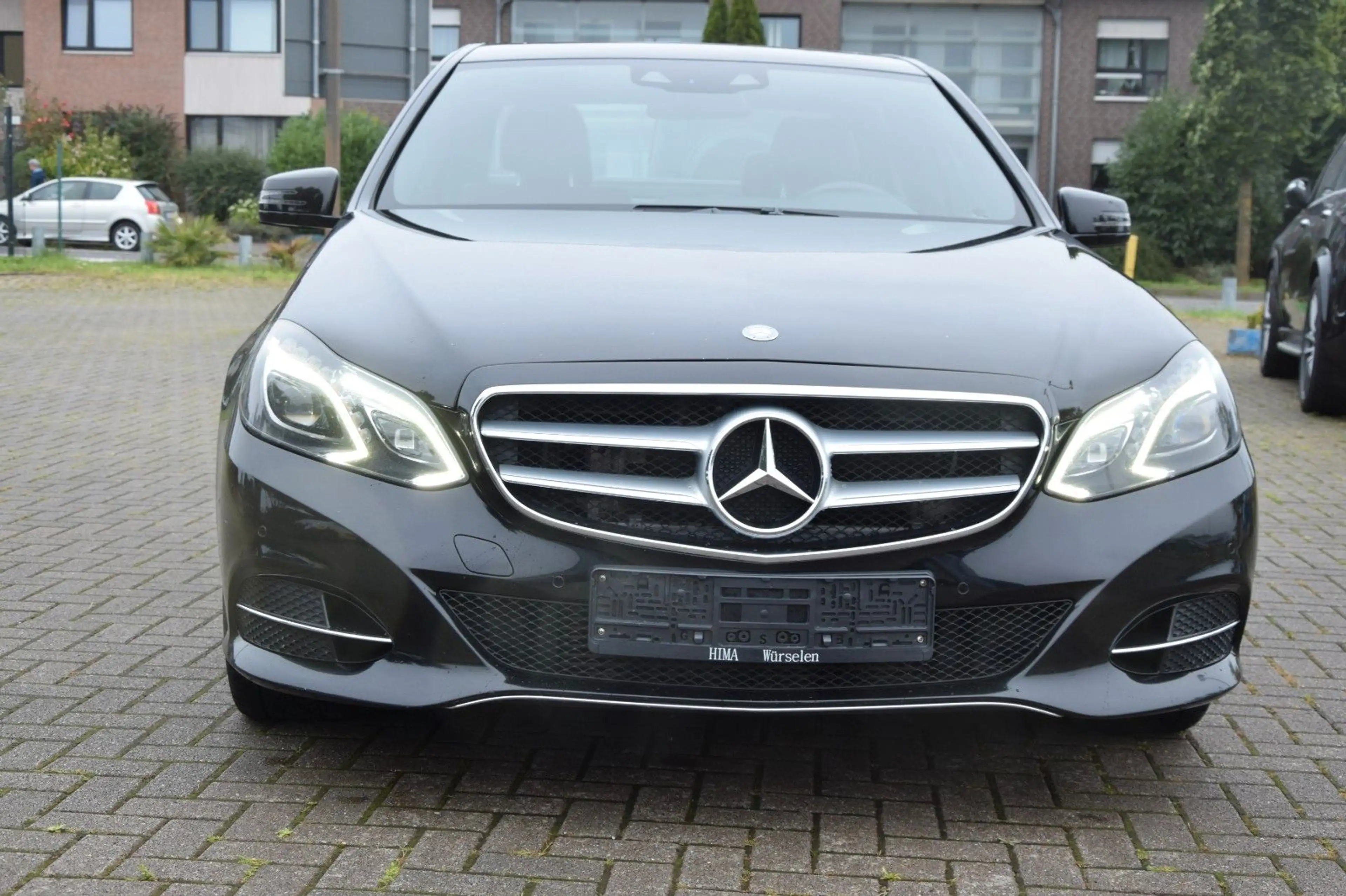 Mercedes-Benz E 350 BlueTEC 4-Matic*Navi*SSD*Standheizung*TV* — photo 2
