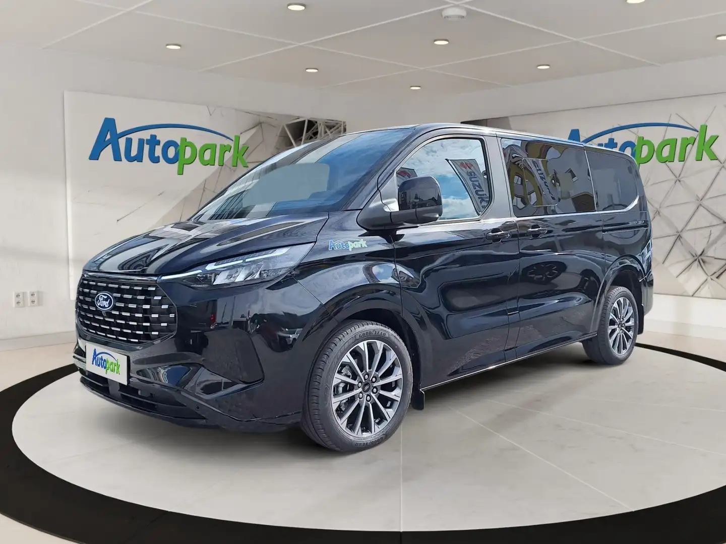 Ford Tourneo Custom Titanium X FWD Plug-In Hybrid Schwarz - 1