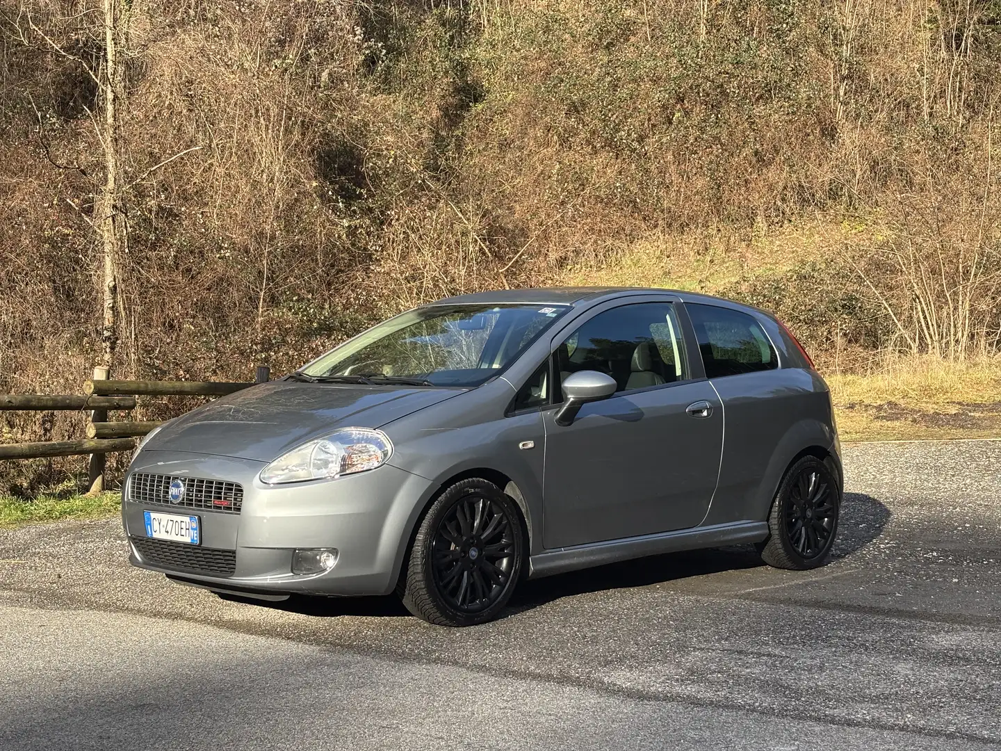 Fiat Grande Punto 3p 1.9 mjt Sport 130cv 6m - 1