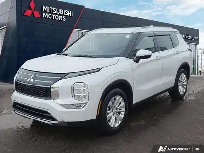 Blue 2026 Mitsubishi Outlander SUV / Crossover Front-Wheel Drive Continuously Variable Transmission