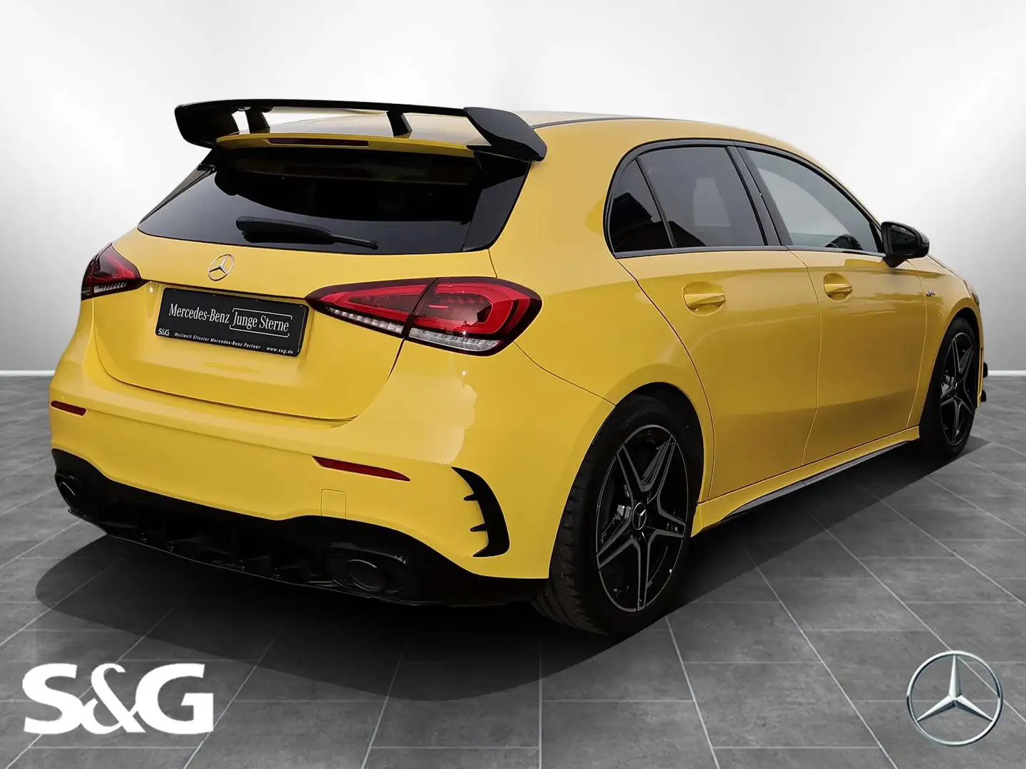 Mercedes-Benz A 35 AMG A 35 4M KAMERA+NIGHT PAKET+CARPLAY+18" Gelb - 2