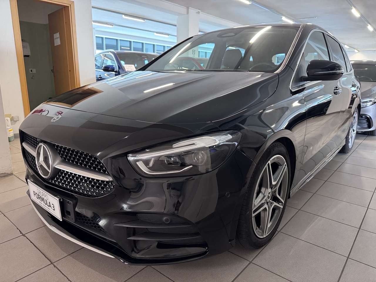 Mercedes-Benz B 180 B 180 d AMG Line Advanced Plus