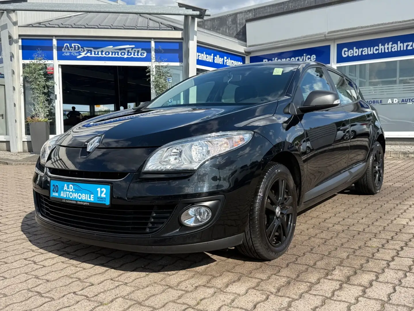 Renault Megane III Lim. 5-trg. Tomtom Edition Schwarz - 1