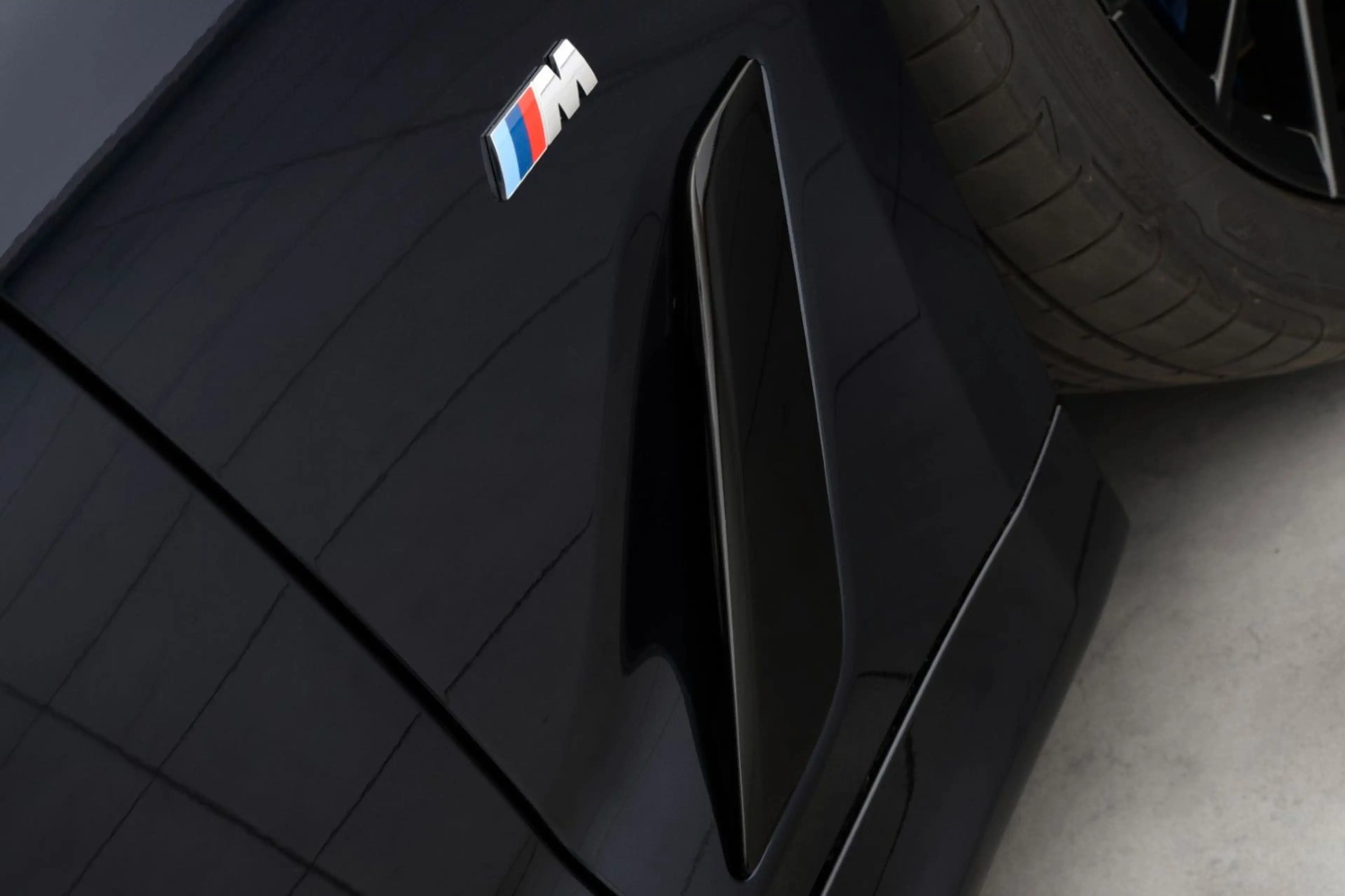 BMW 530 d xDrive Touring M Sport PANO HUD RFK AHK 19" — photo 7