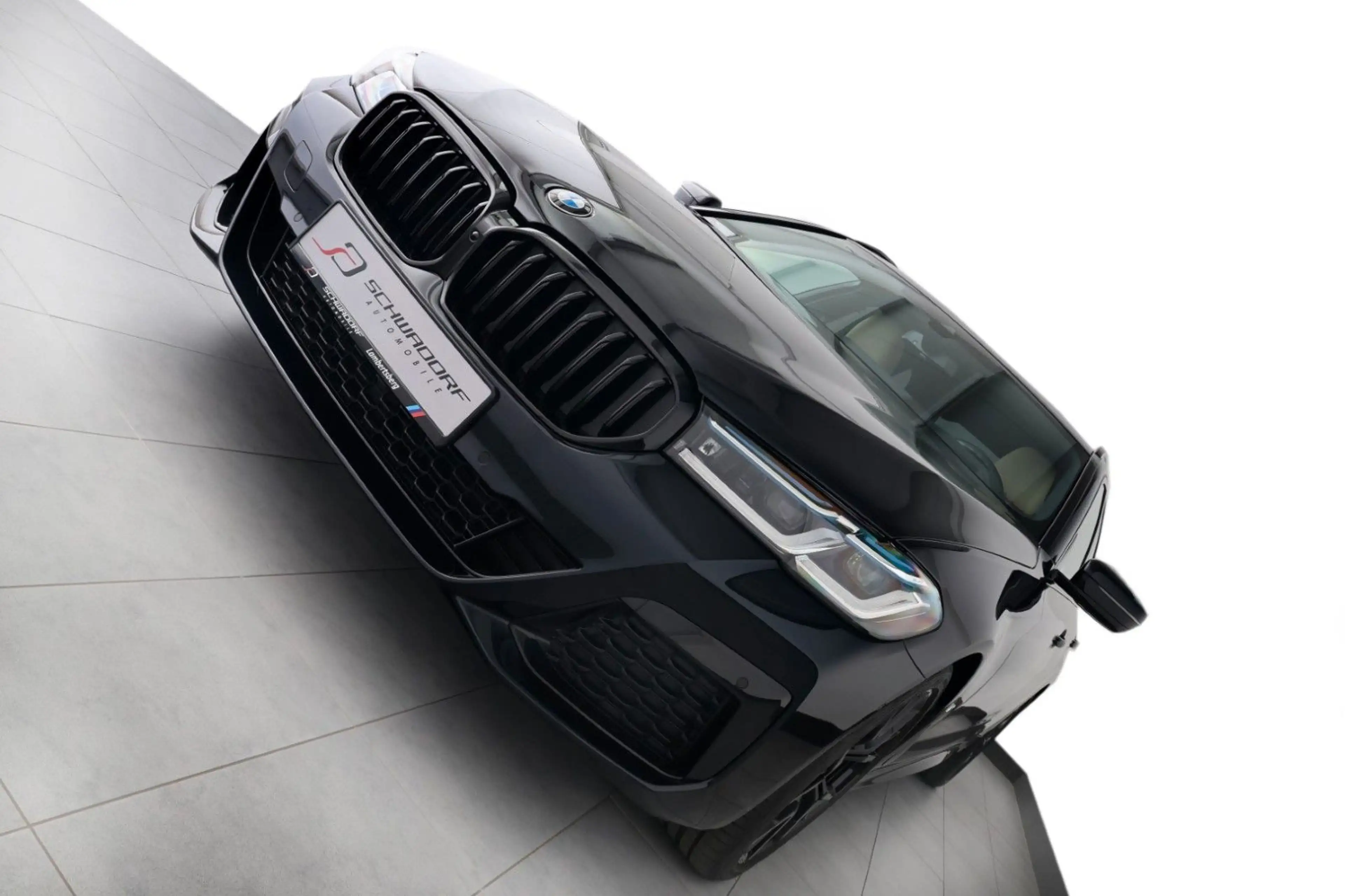 BMW 530 d xDrive Touring M Sport PANO HUD RFK AHK 19" — photo 2