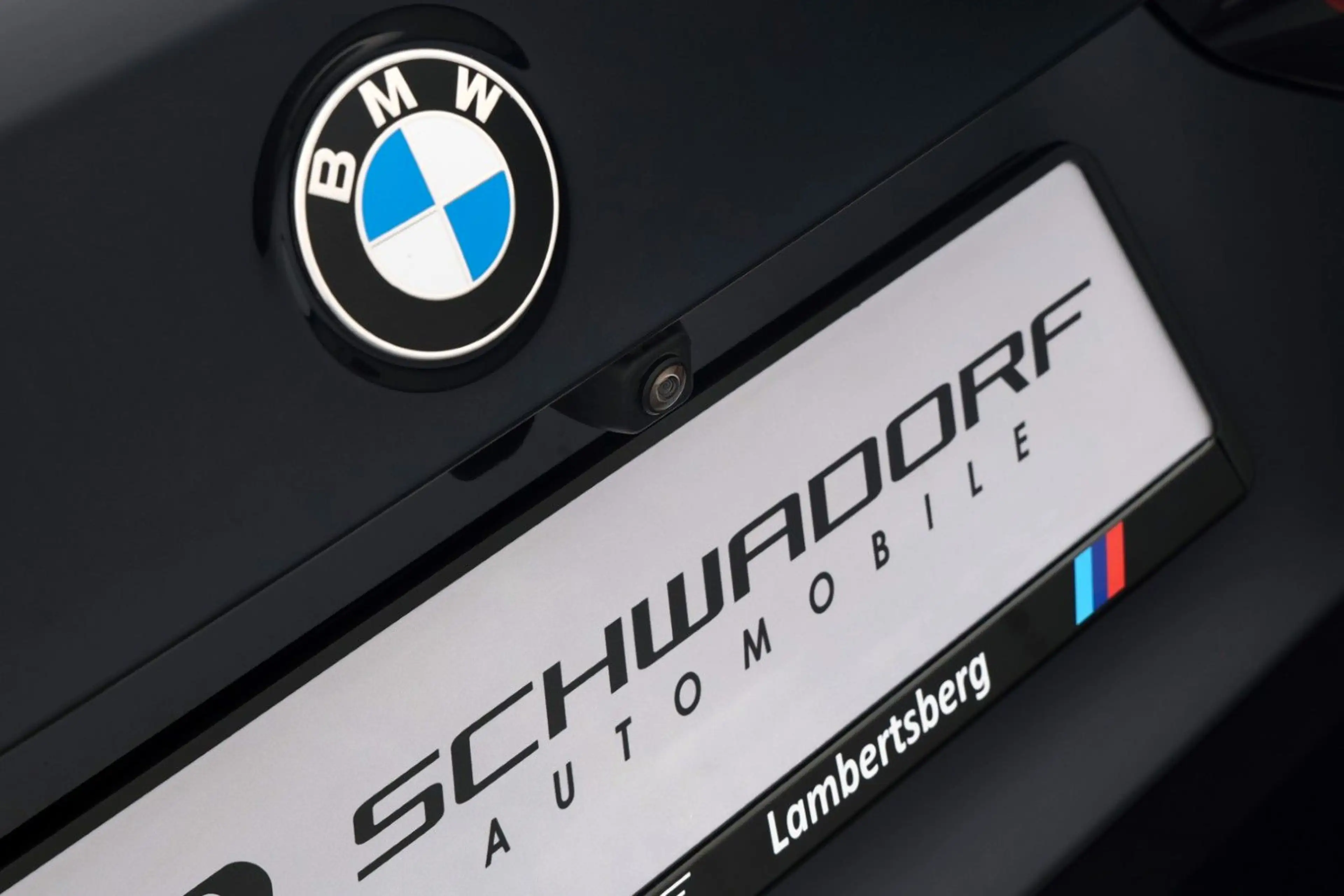 BMW 530 d xDrive Touring M Sport PANO HUD RFK AHK 19" — photo 11