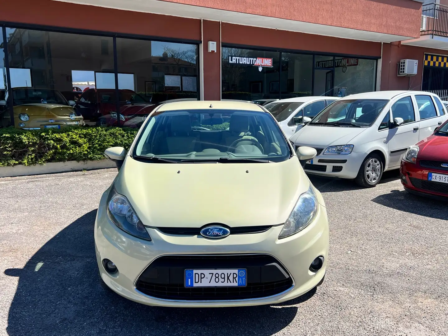 Ford Fiesta Fiesta 5p 1.2 16v Titanium 82cv Beige - 2