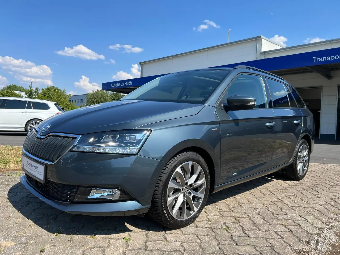 Skoda Fabia DSG Clever Best of AHK PANO ACC NAVI LED APP Grau - 1