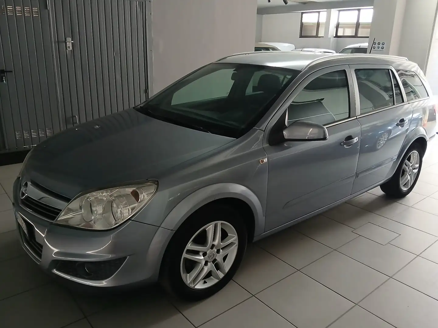 Opel Astra Astra SW 1.6 Club 115cv Argento - 1