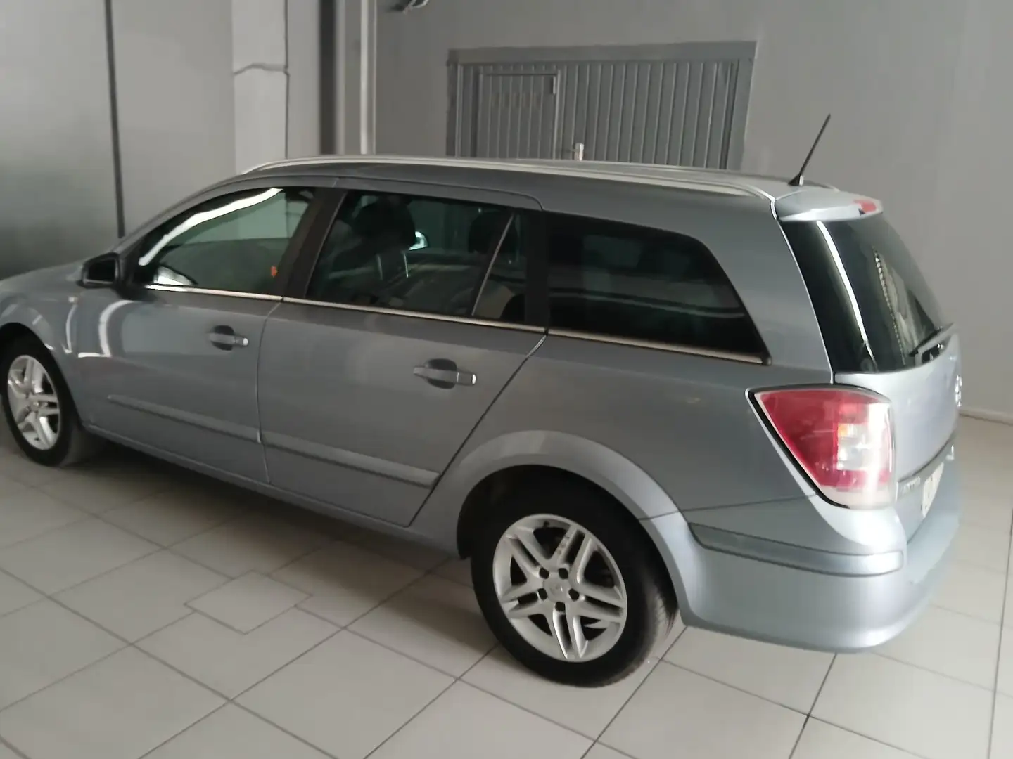 Opel Astra Astra SW 1.6 Club 115cv Argento - 2