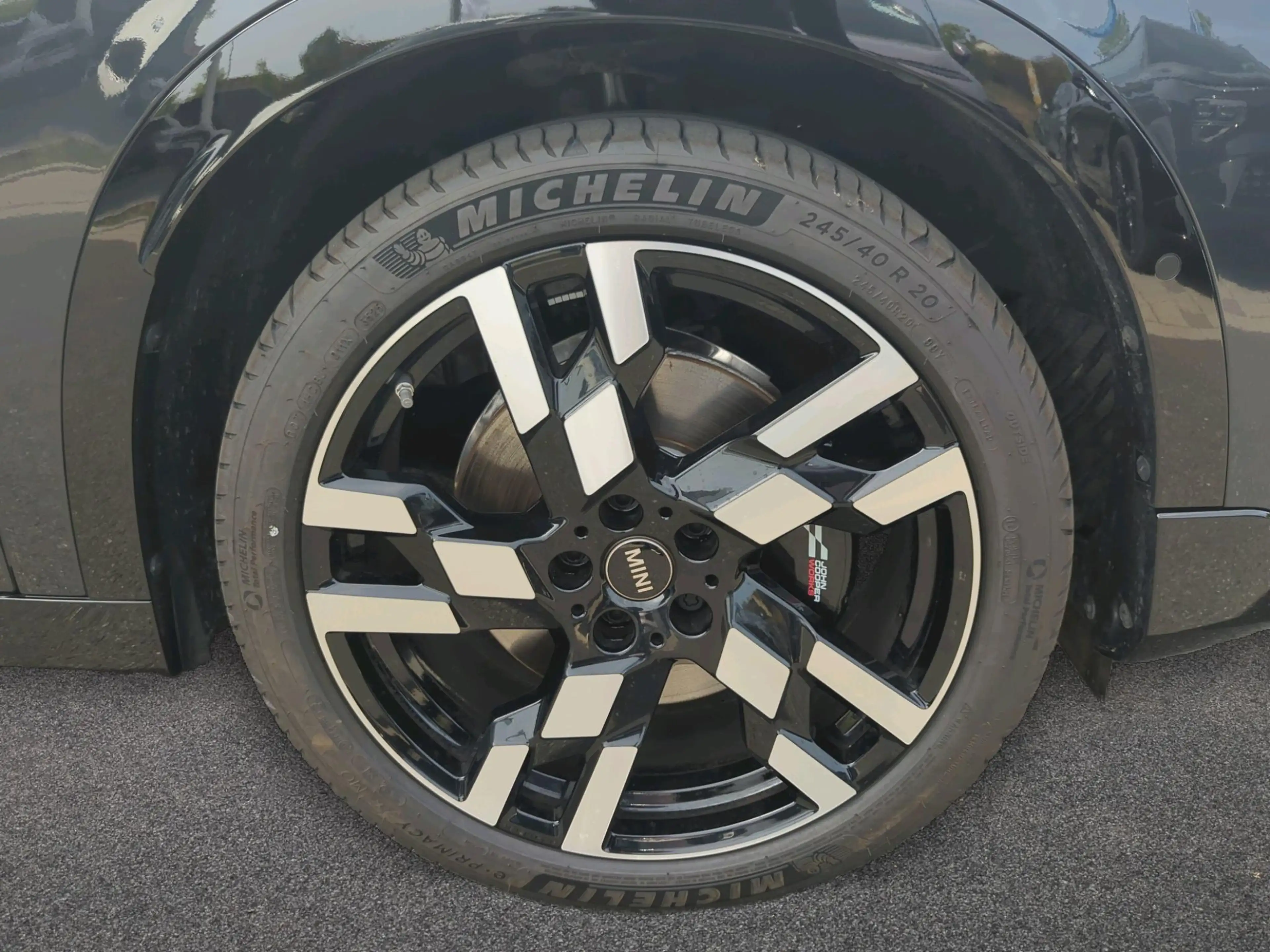 MINI Countryman S All4 John Cooper Works Trim — photo 10