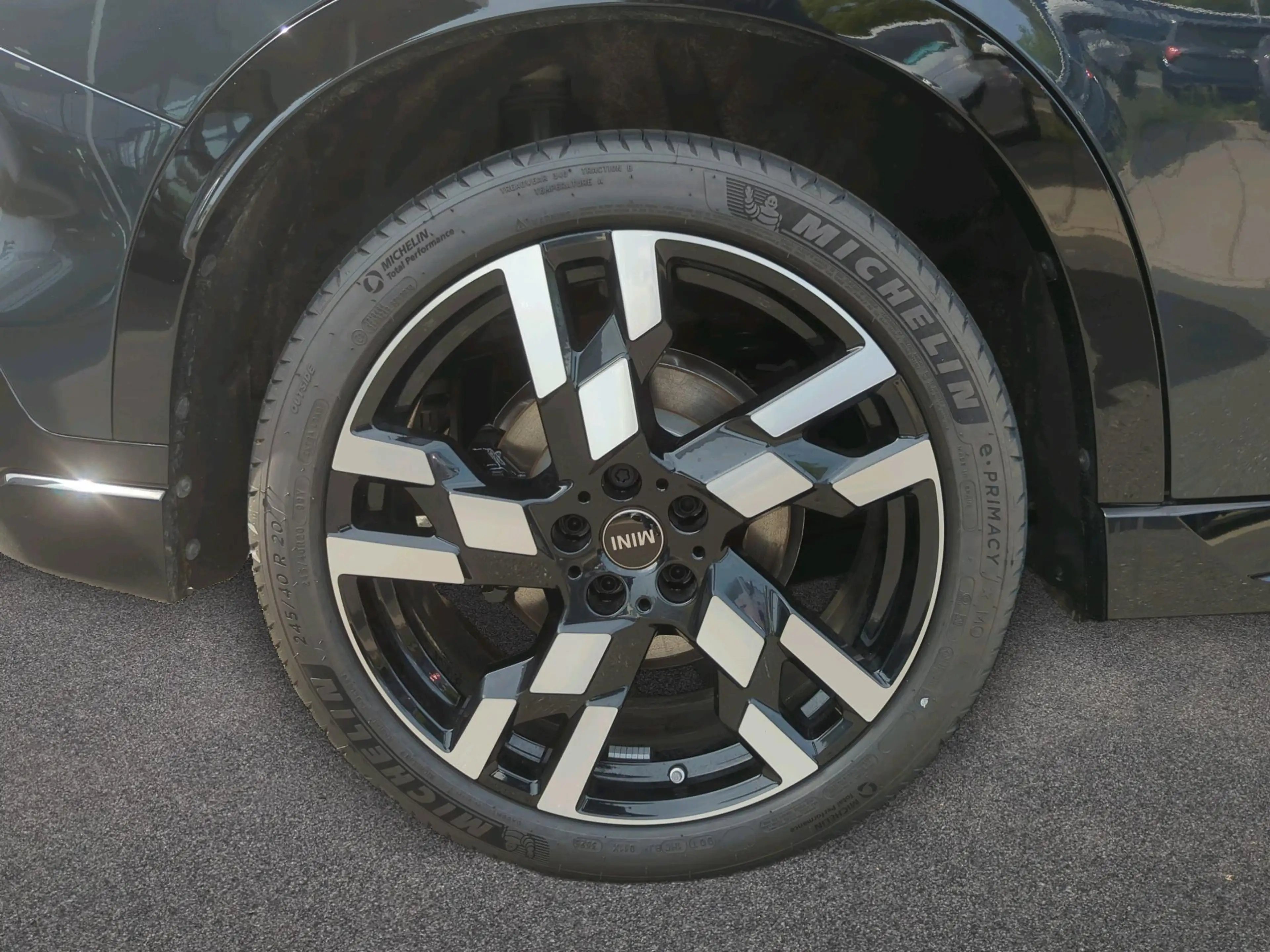 MINI Countryman S All4 John Cooper Works Trim — photo 9