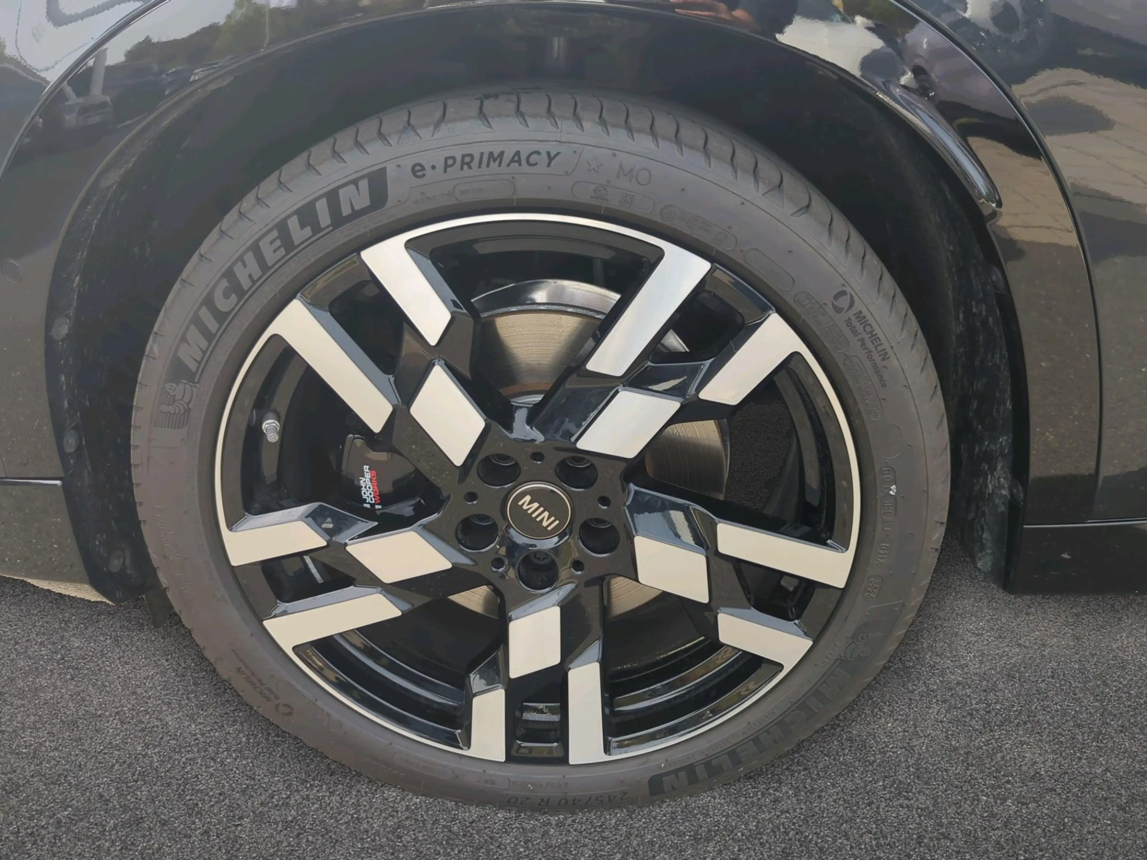 MINI Countryman S All4 John Cooper Works Trim — photo 11