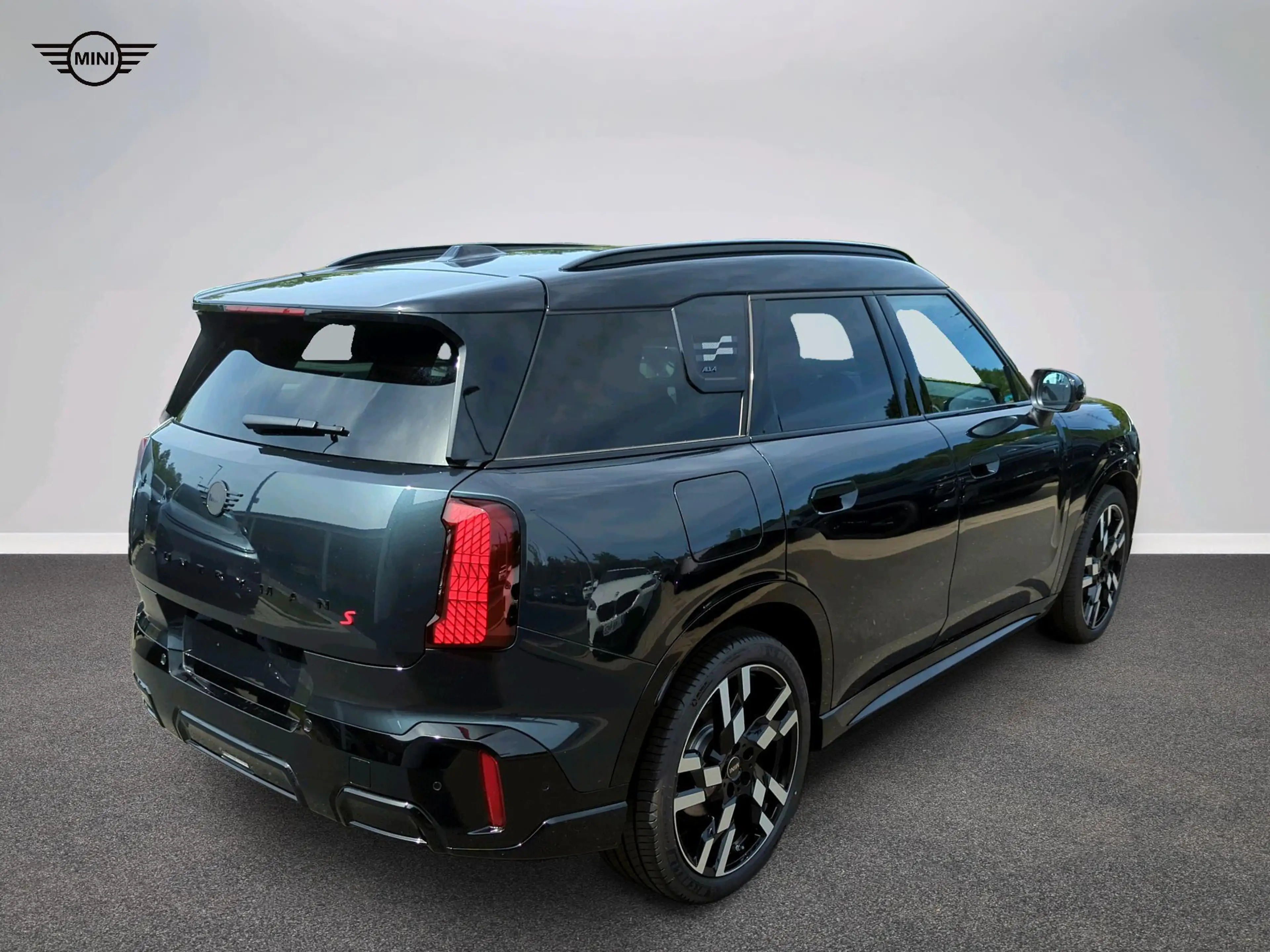 MINI Countryman S All4 John Cooper Works Trim — photo 7