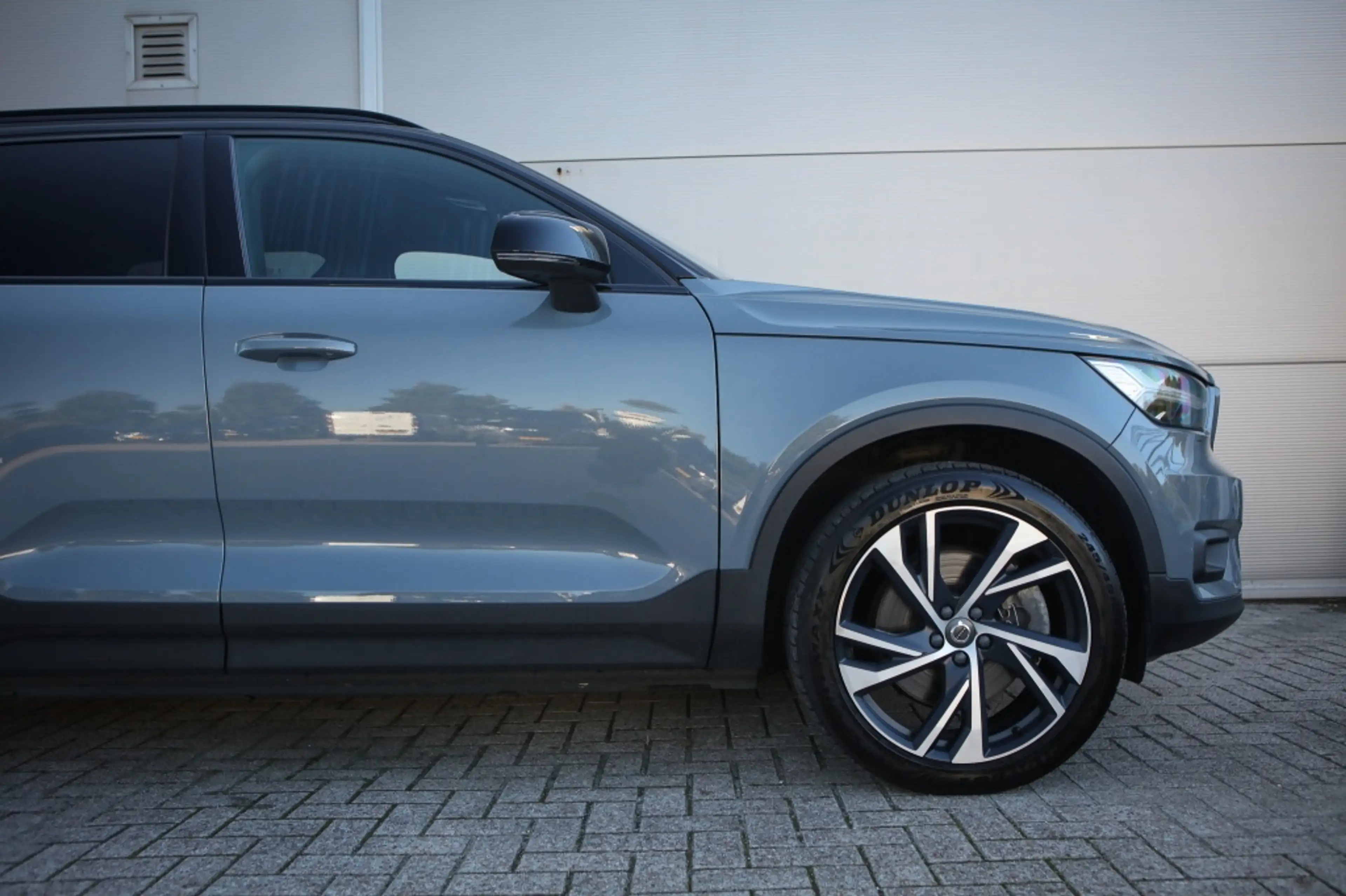 Volvo XC40 Recharge P8 AWD | 408 PK | Harman Kardon | Camera — photo 4