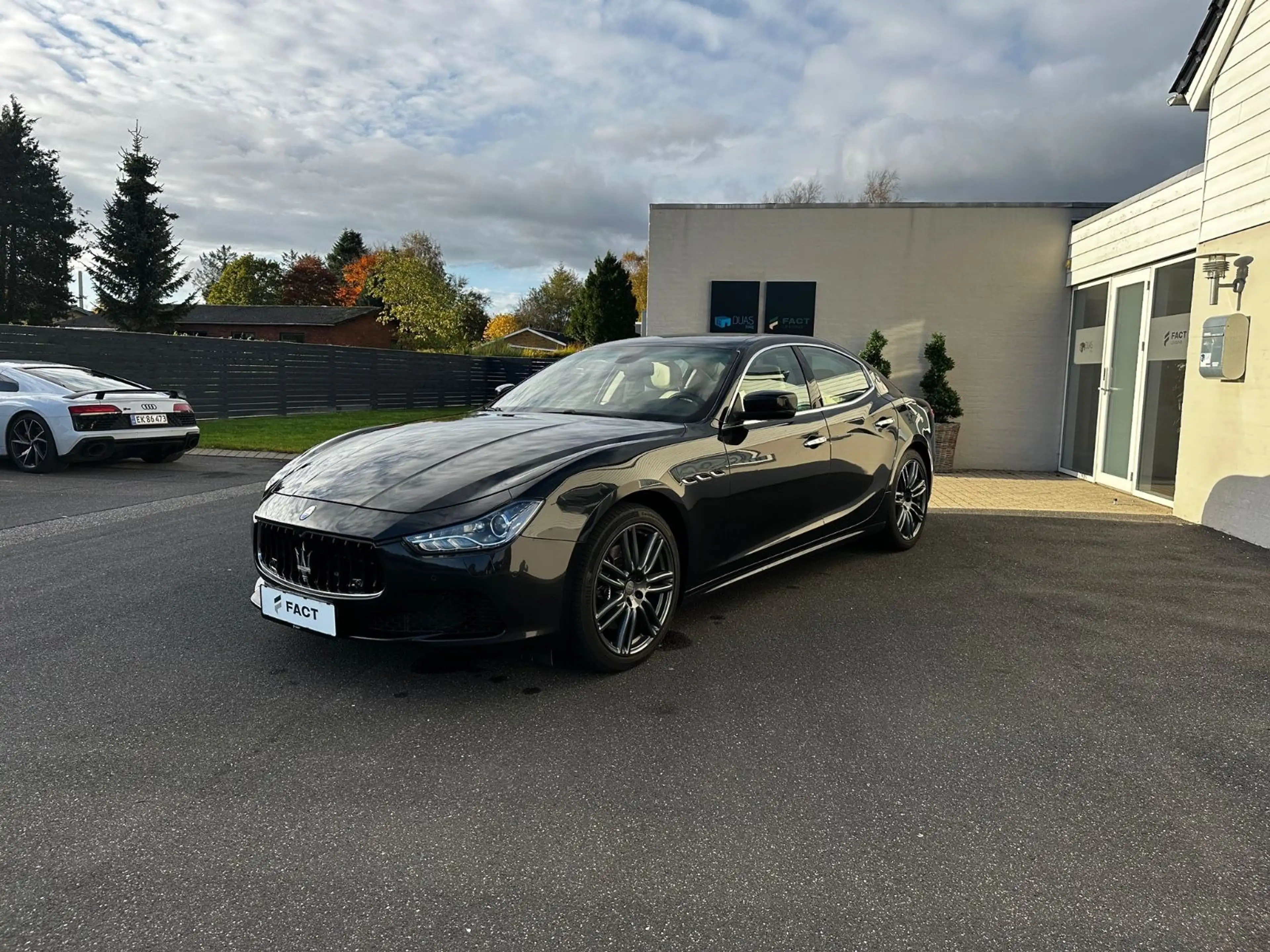 Maserati Ghibli S — photo 3