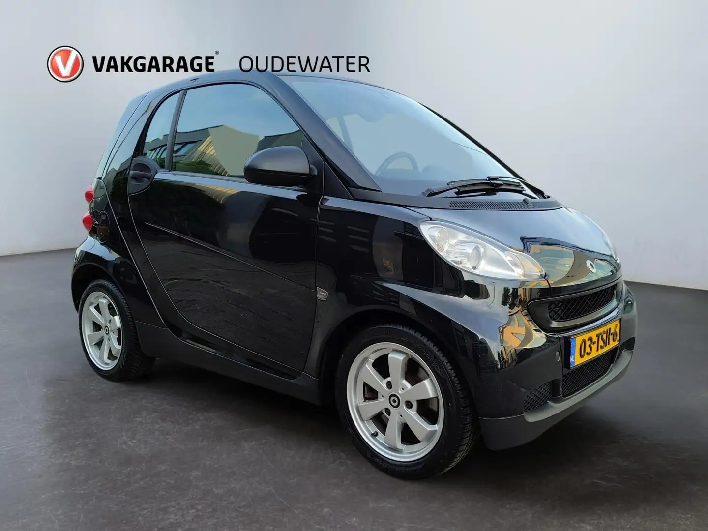 smart forTwo coupé 1.0 mhd Pure met Airco Zwart - 2