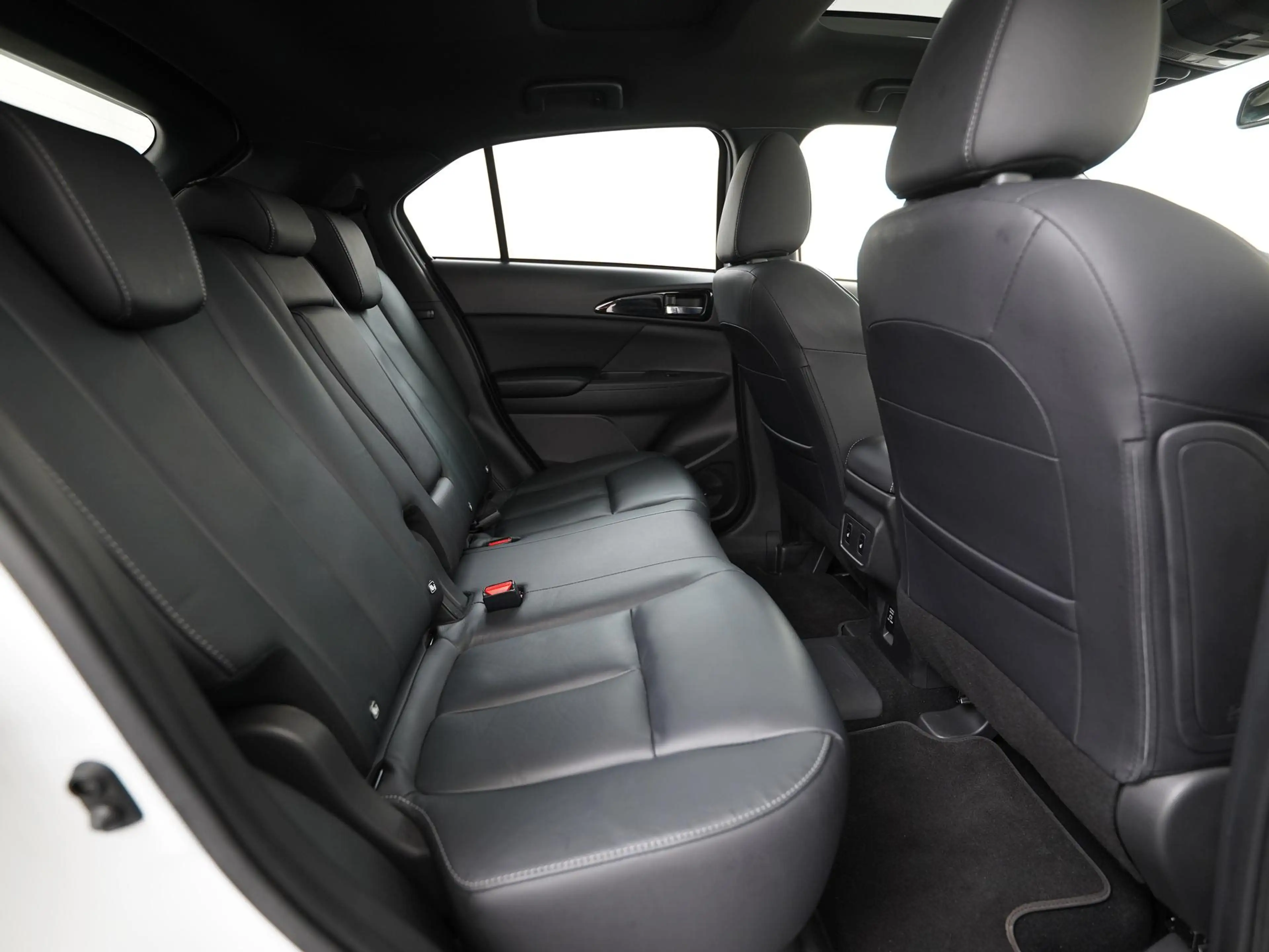 Mitsubishi Eclipse Cross 2.4 PHEV Instyle | Panoramadak | Zondag Open! — photo 29