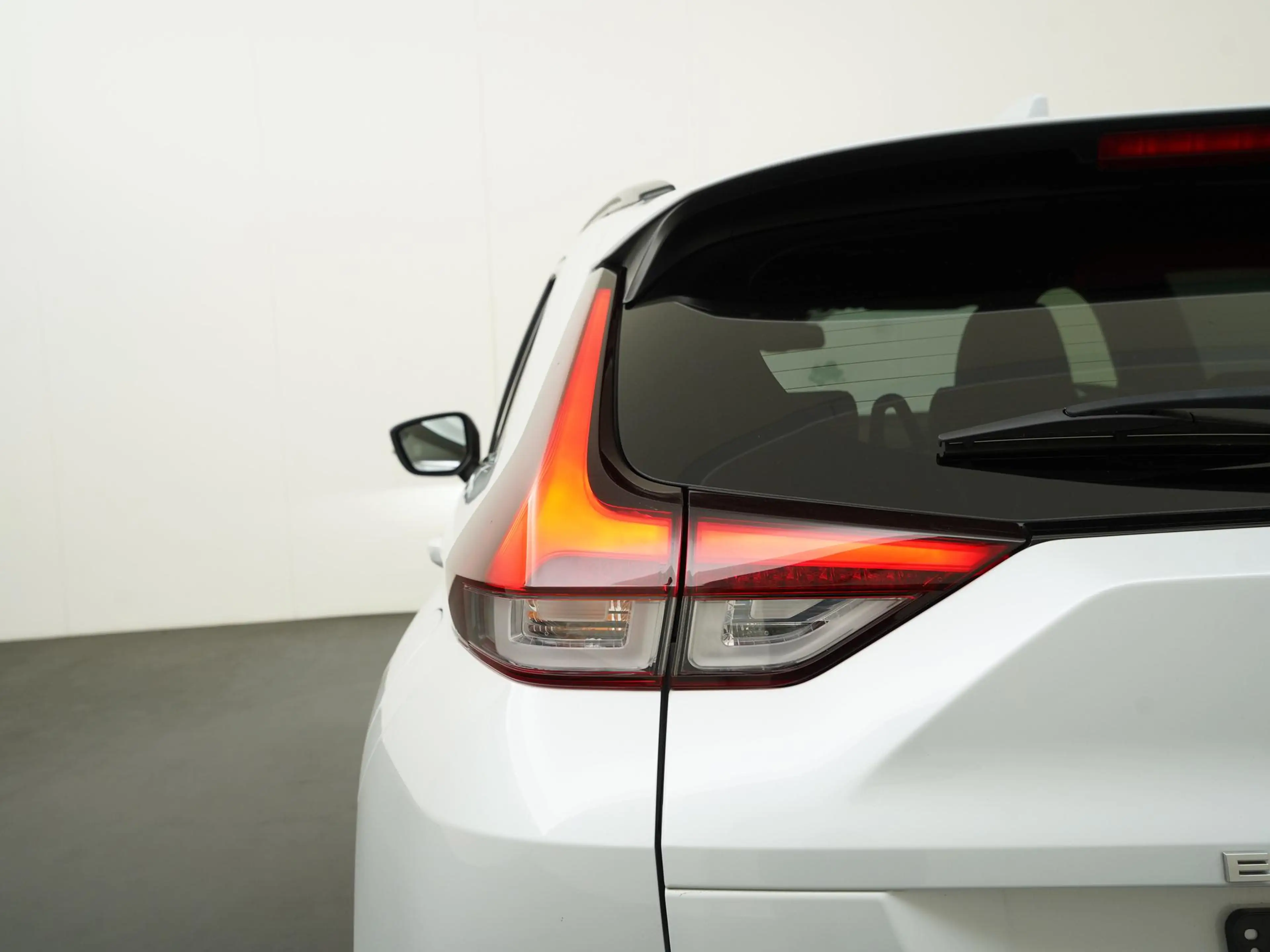 Mitsubishi Eclipse Cross 2.4 PHEV Instyle | Panoramadak | Zondag Open! — photo 26