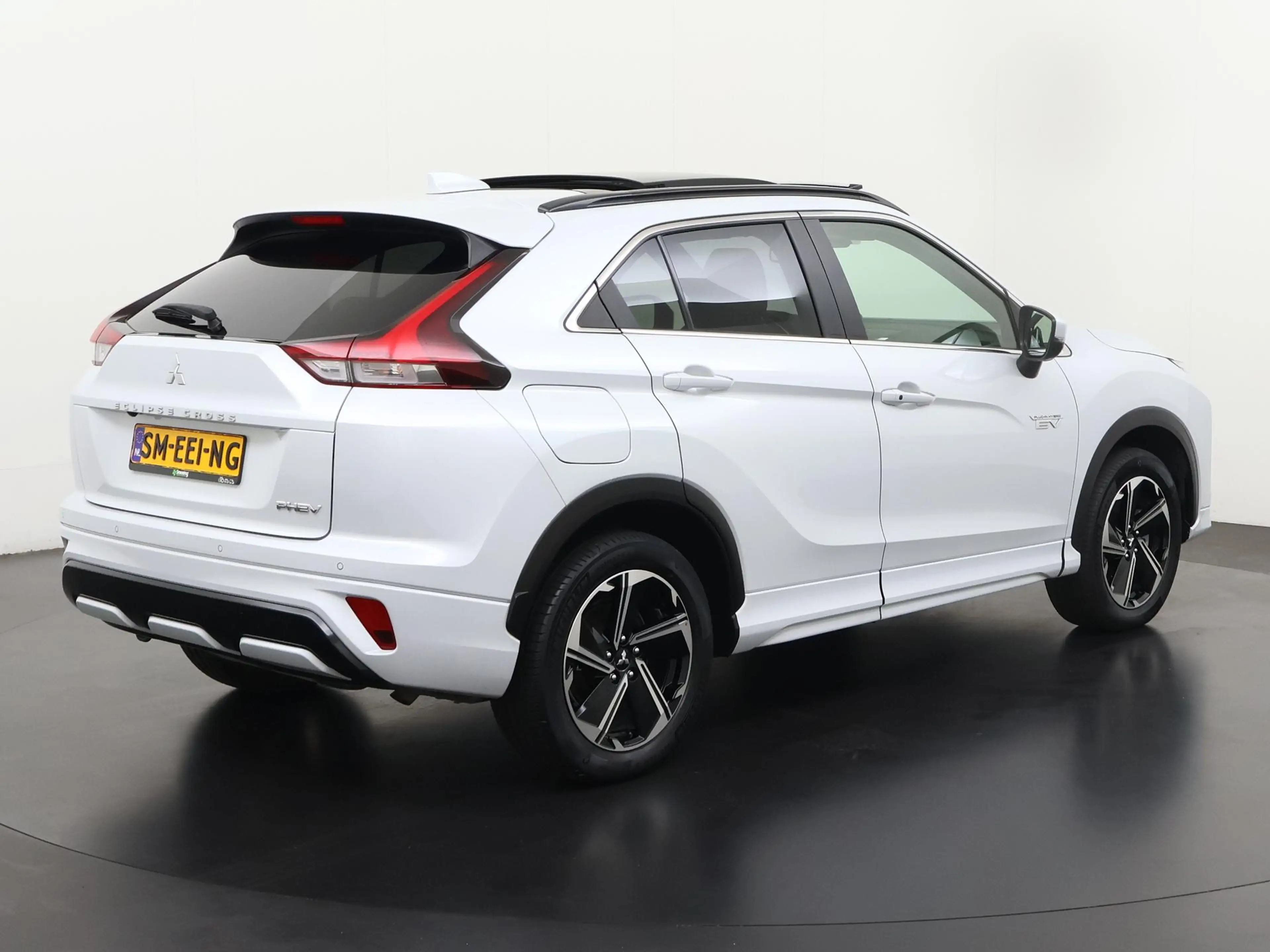 Mitsubishi Eclipse Cross 2.4 PHEV Instyle | Panoramadak | Zondag Open! — photo 5