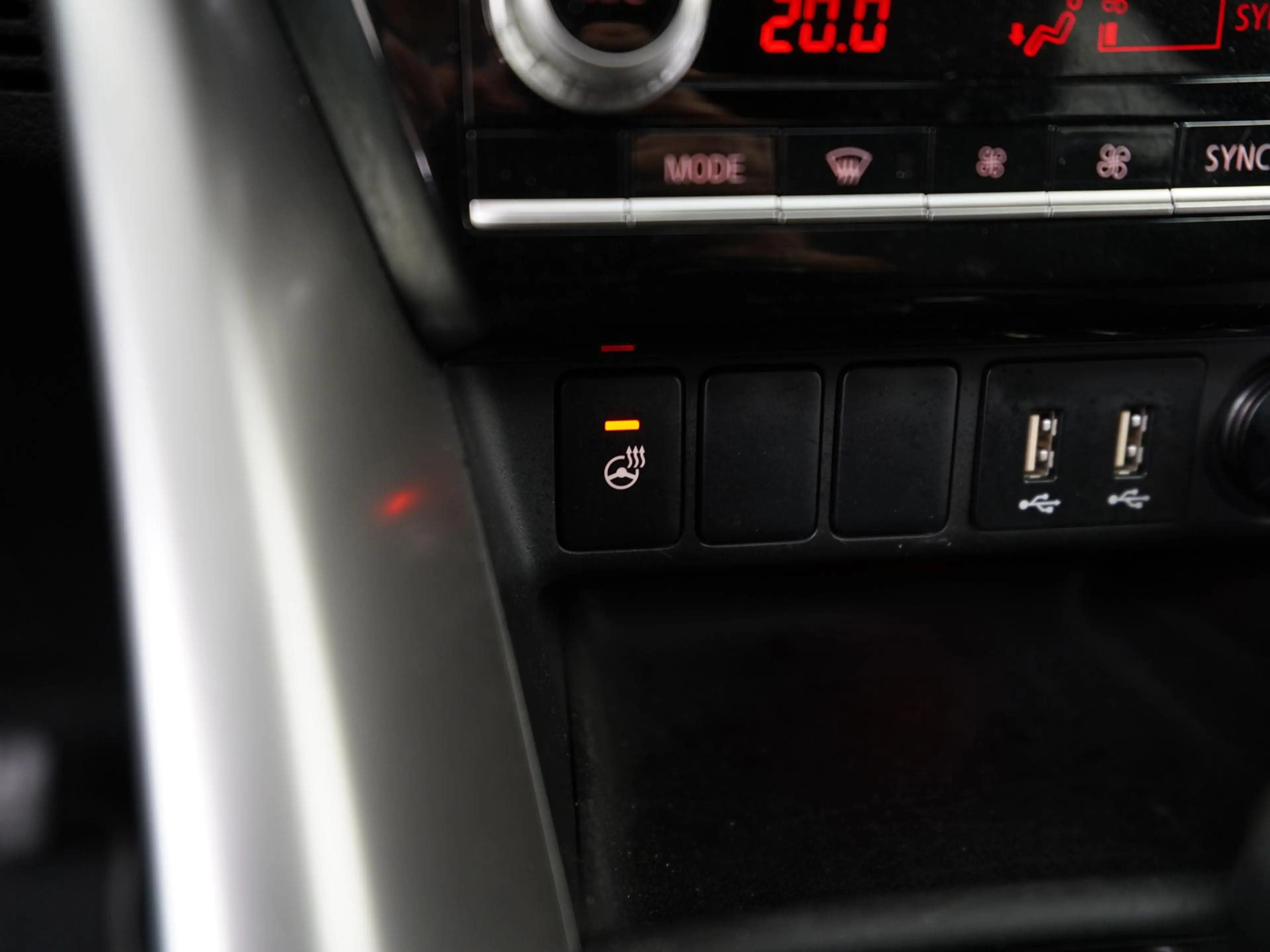 Mitsubishi Eclipse Cross 2.4 PHEV Instyle | Panoramadak | Zondag Open! — photo 45
