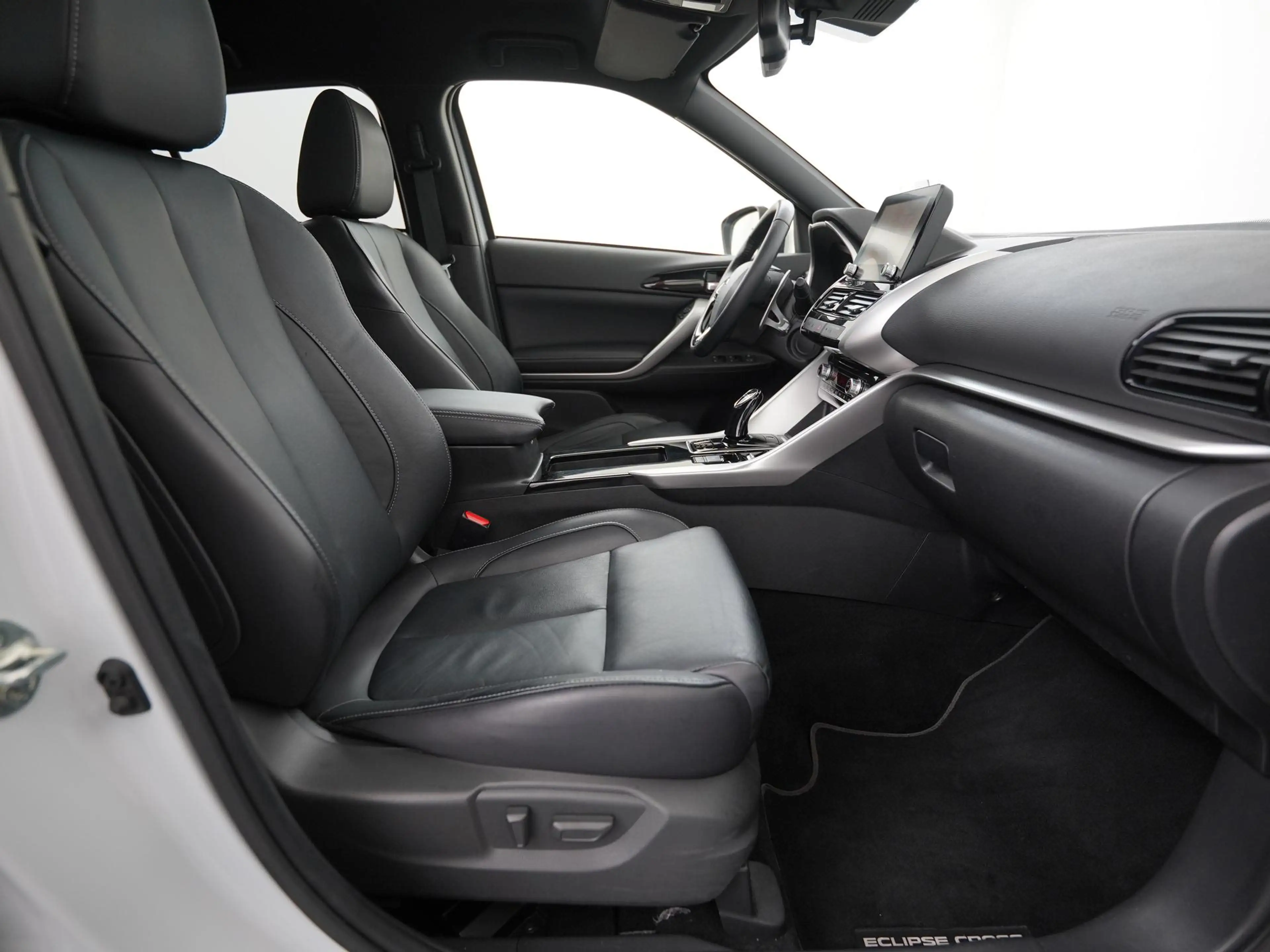 Mitsubishi Eclipse Cross 2.4 PHEV Instyle | Panoramadak | Zondag Open! — photo 3