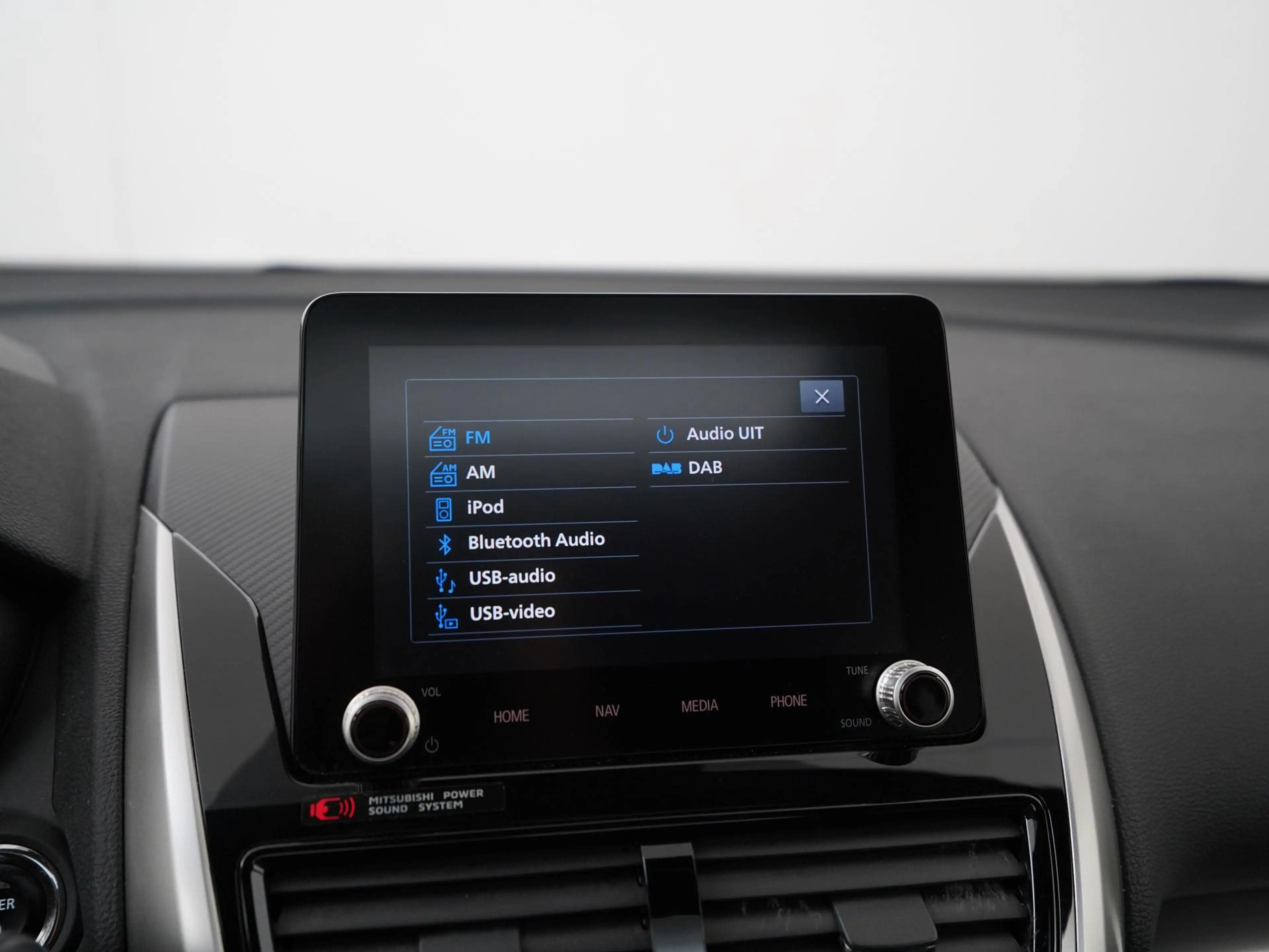Mitsubishi Eclipse Cross 2.4 PHEV Instyle | Panoramadak | Zondag Open! — photo 17