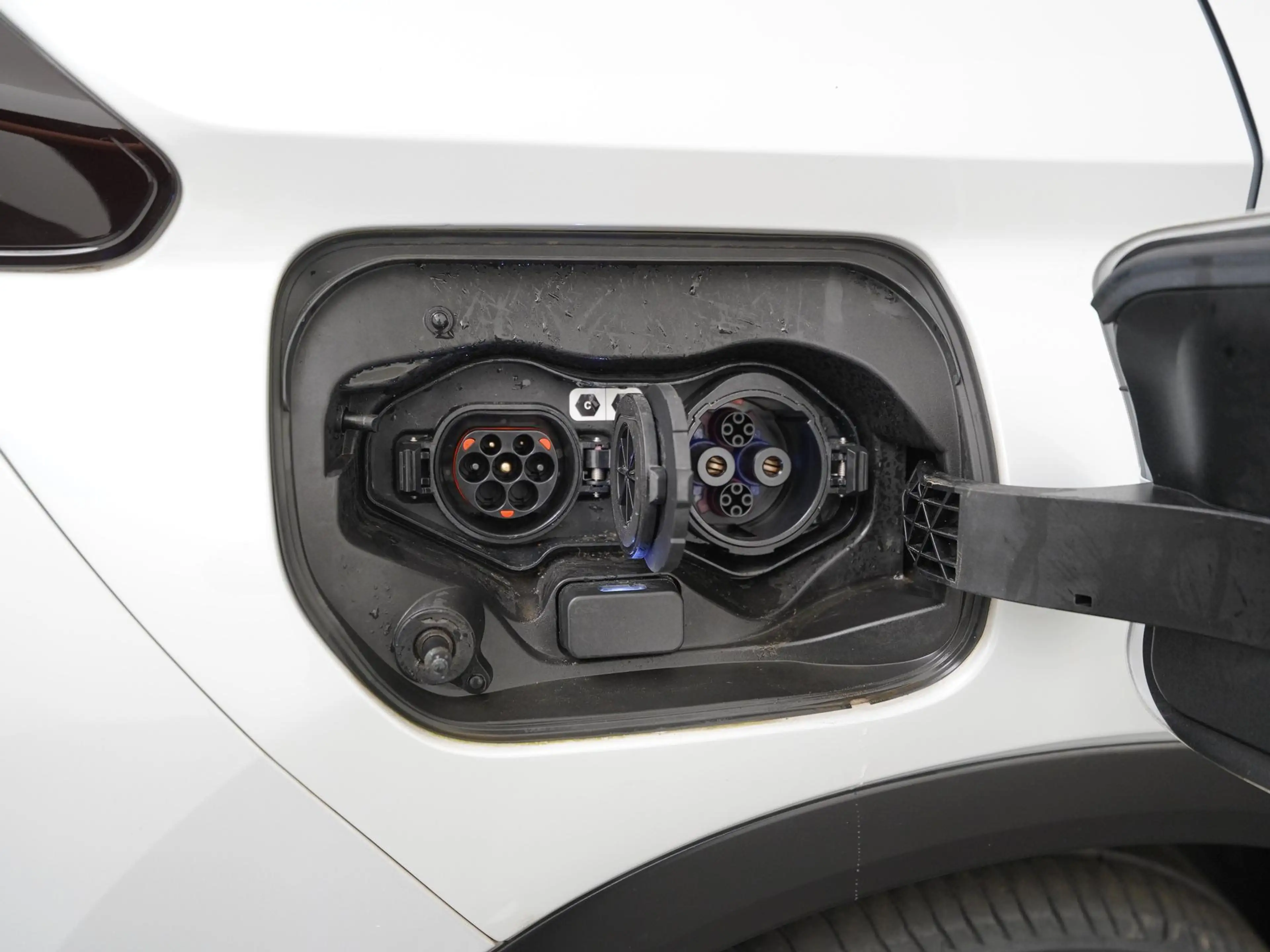 Mitsubishi Eclipse Cross 2.4 PHEV Instyle | Panoramadak | Zondag Open! — photo 48