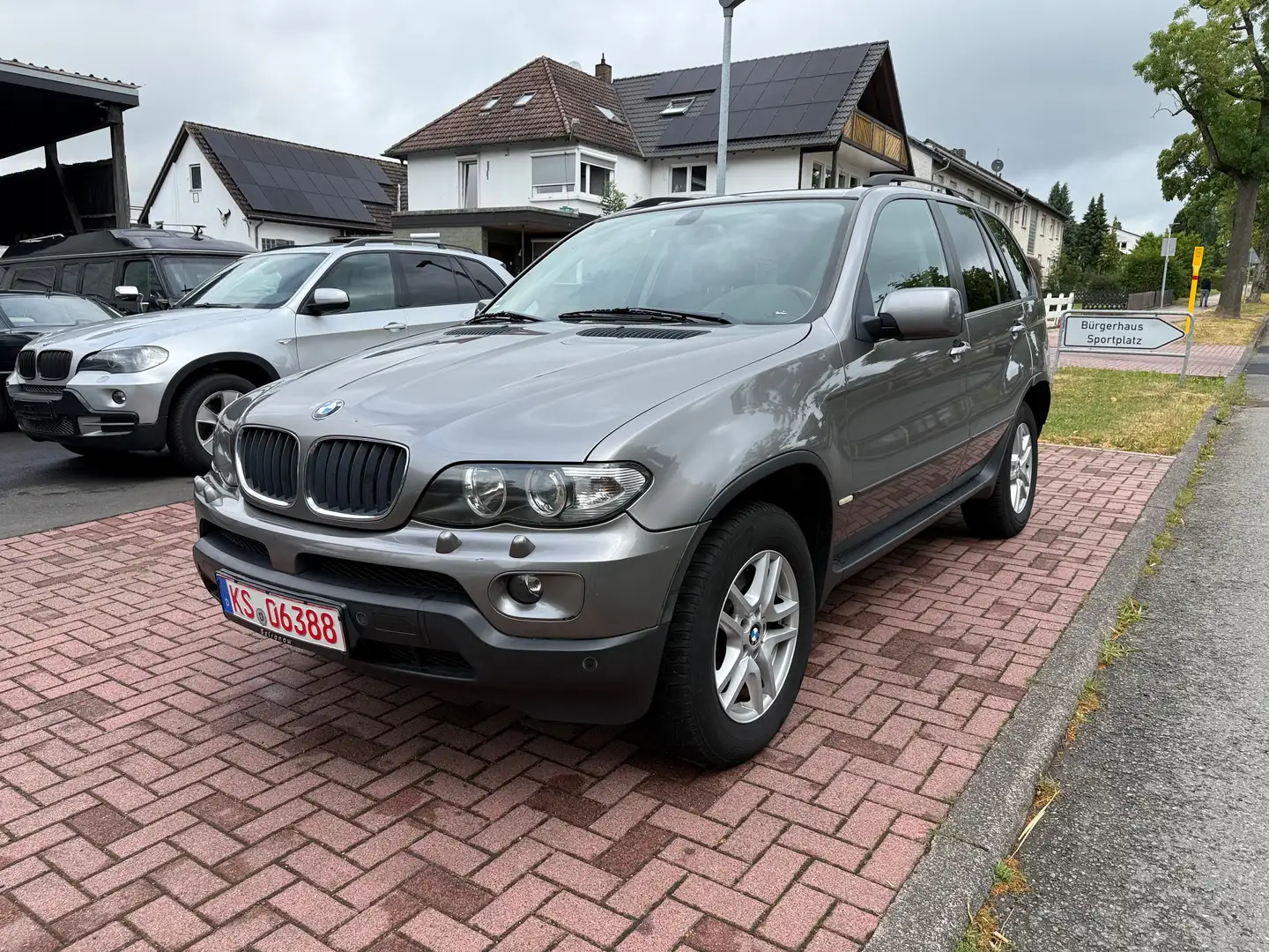 BMW X5 3.0d Xenon Leder braun AHK EURO 4 Serviceheft Grau - 1