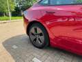 Tesla Model 3 Standard Range Plus Rood - thumbnail 23