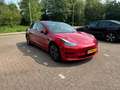 Tesla Model 3 Standard Range Plus Rood - thumbnail 3