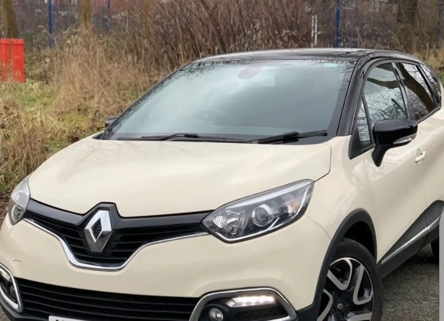 Renault Captur Captur Dynamique dCi 90 EDCDynamique Weiß - 2