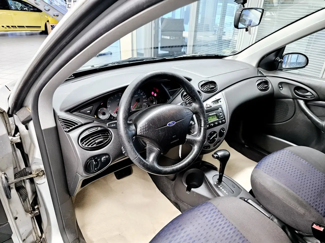Ford Focus Pkw hat keinen Brief, nur Teileverkauf, foto 12