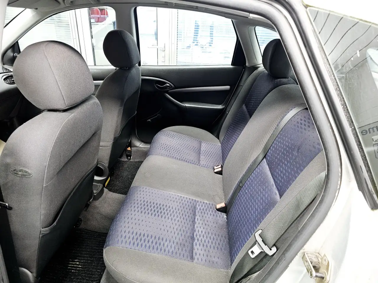 Ford Focus Pkw hat keinen Brief, nur Teileverkauf, foto 6
