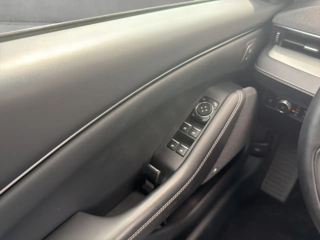 Ford Mustang Mach-E Extended Range Aut./360°/ACC/NAVI, миниатюра 13