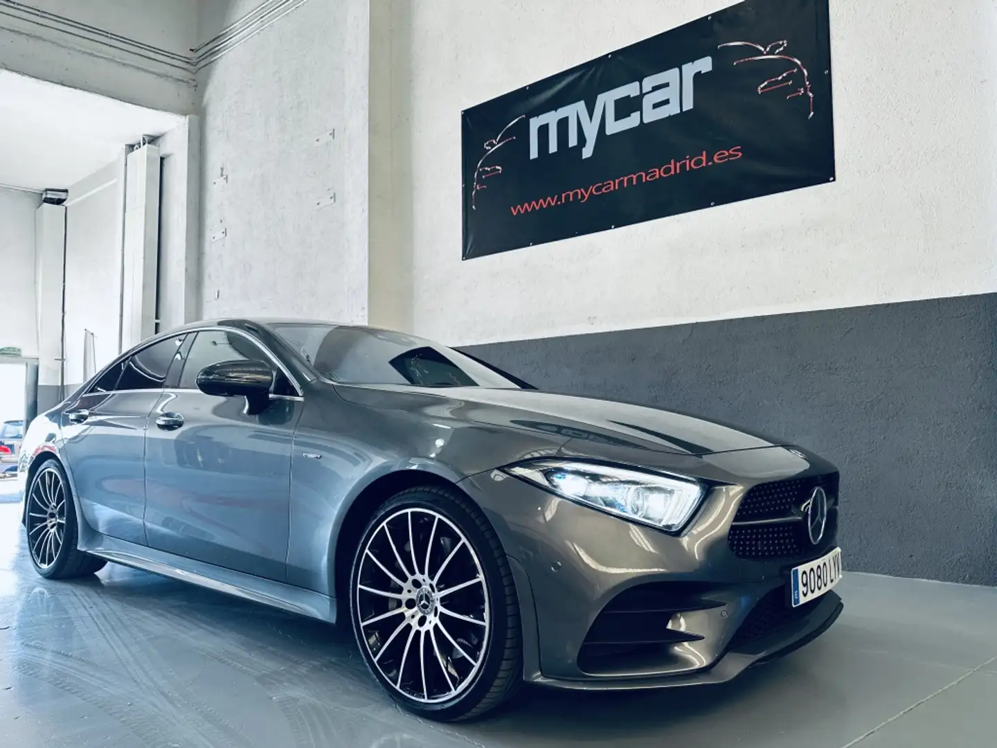 Mercedes-Benz CLS 450 EQ Boost 4Matic Aut. Gris - 2