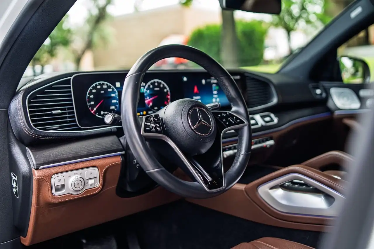 Mercedes-Benz GLE снимка Mercedes-Benz GLE