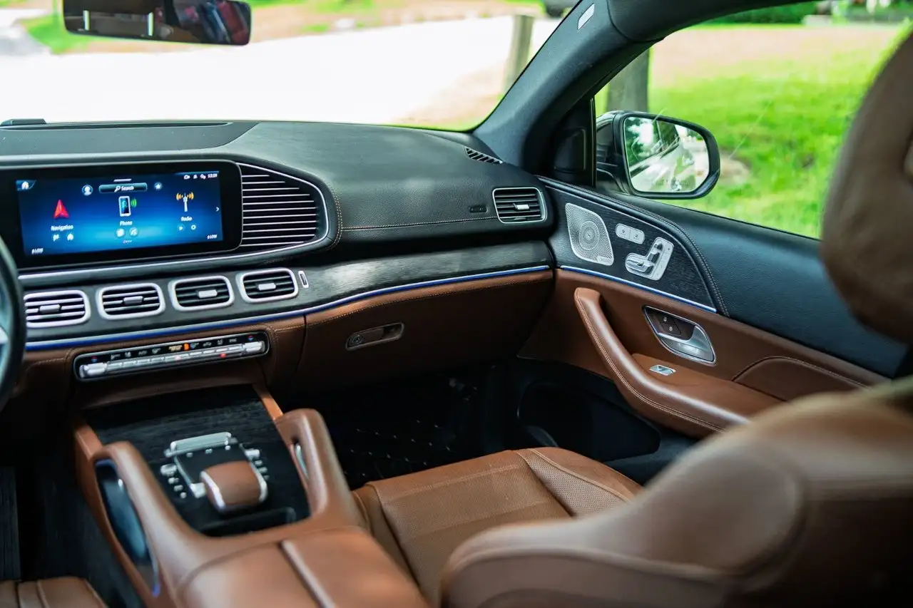 Mercedes-Benz GLE снимка Mercedes-Benz GLE
