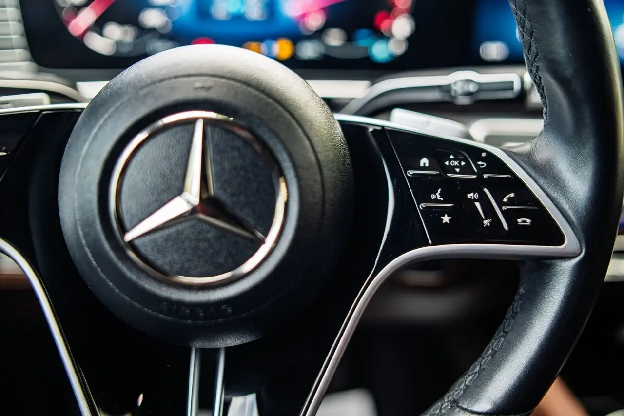 Mercedes-Benz GLE снимка Mercedes-Benz GLE