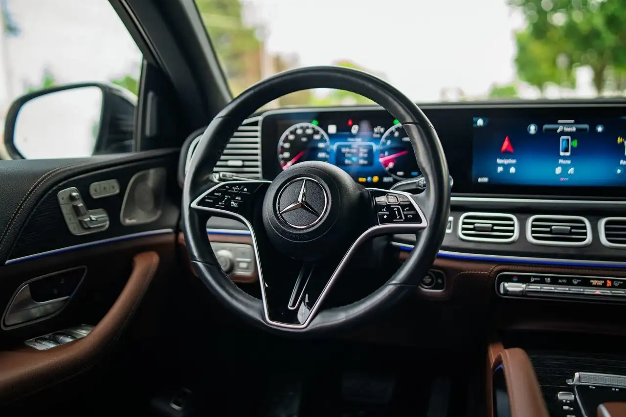 Mercedes-Benz GLE снимка Mercedes-Benz GLE