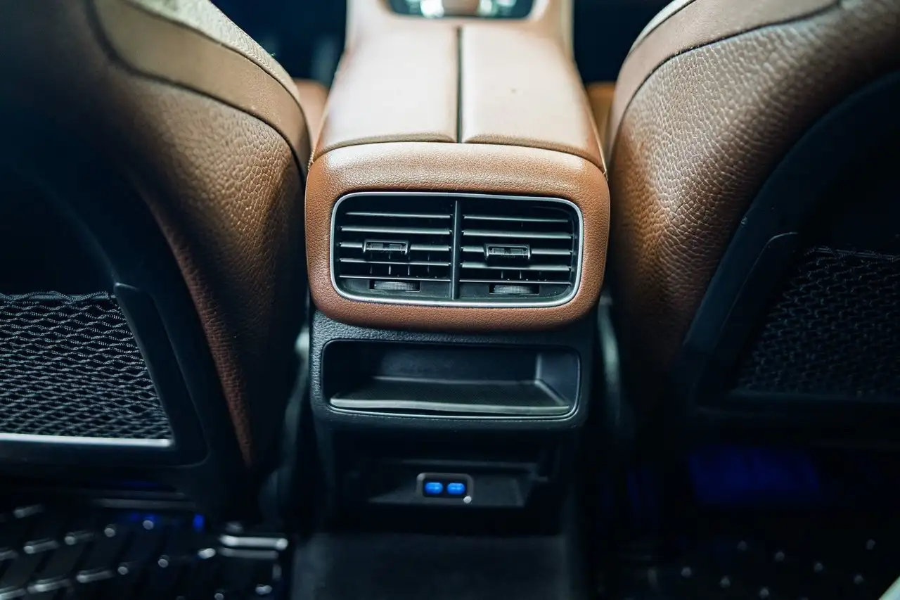 Mercedes-Benz GLE снимка Mercedes-Benz GLE